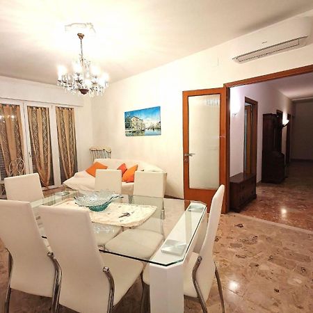 Laura Apartment Venice 4 P. 15 M To Venice Mestre Exteriör bild