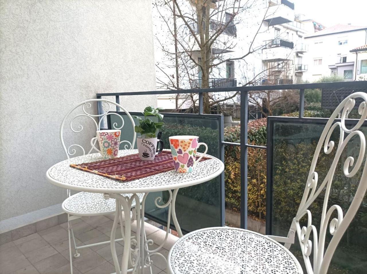 Laura Apartment Venice 4 P. 15 M To Venice Mestre Exteriör bild